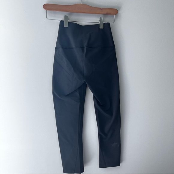 NWT The North Face Motivation High-Rise Pocket Crop Leggings Women’s Black XS - Picture 3 of 10